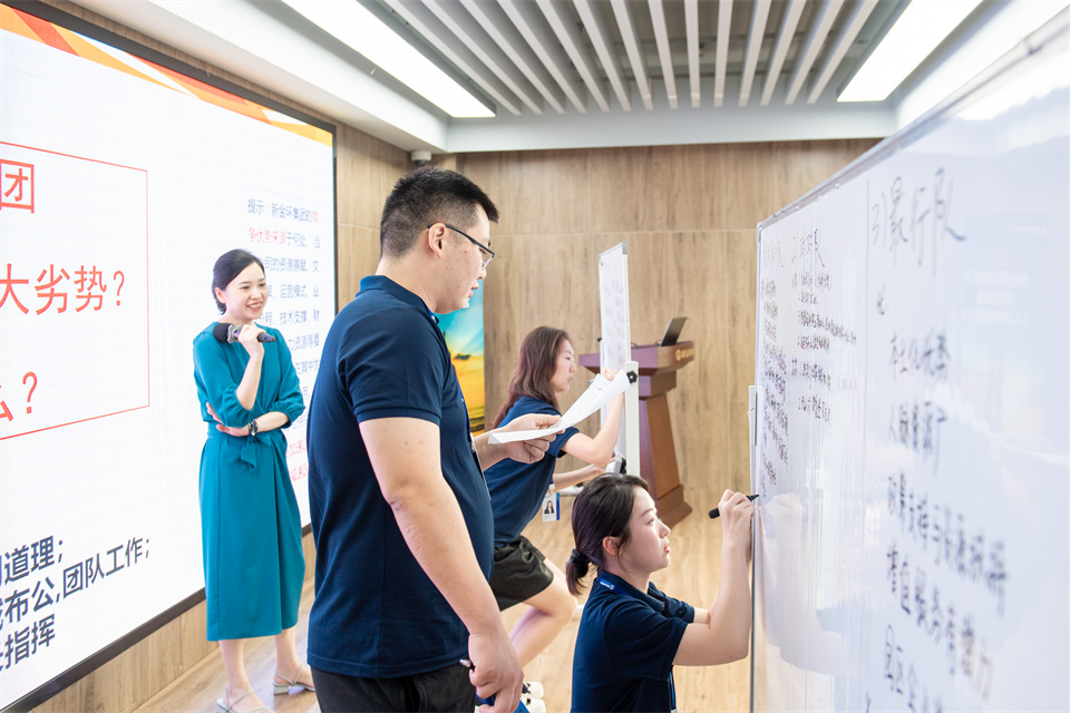 第四段前滑動 (1).jpg 第四段前滑動 (1).jpg