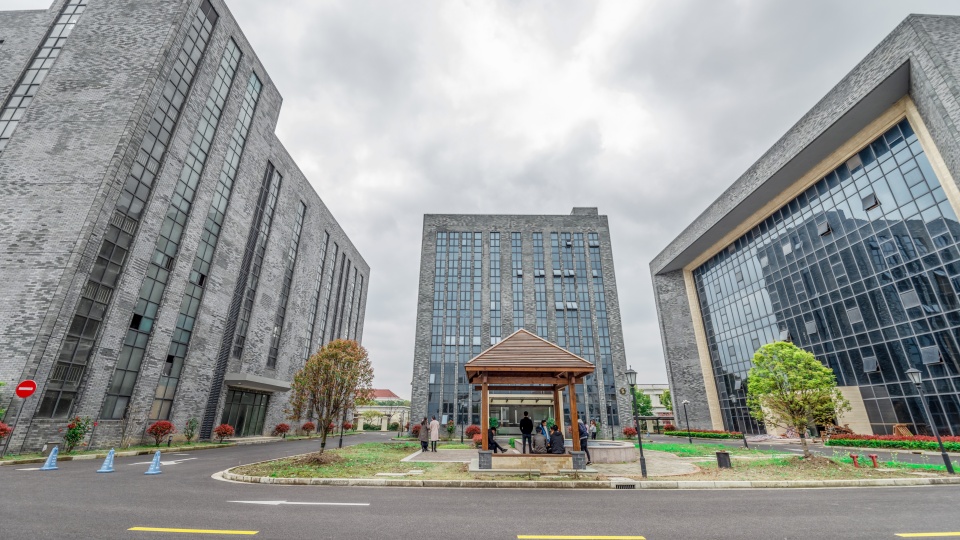 第三段園區3.jpg 第三段園區3.jpg